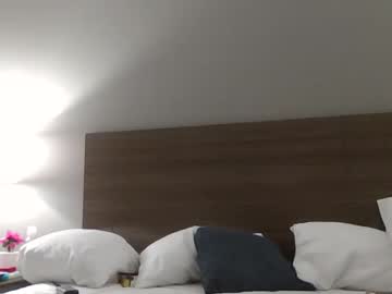 couple Sex Cams For Horny People with hypn0tiz3d