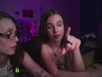 girl Sex Cams For Horny People with gigi_and_margo