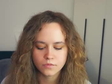 girl Sex Cams For Horny People with kendraedger