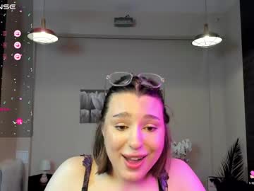 girl Sex Cams For Horny People with kylieeangel