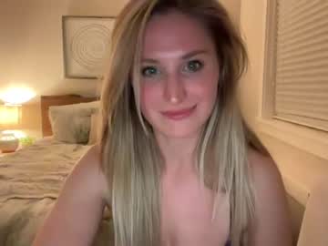 girl Sex Cams For Horny People with tillythomas