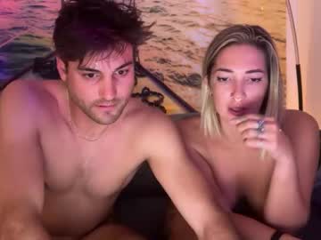 couple Sex Cams For Horny People with ashtonbutcher