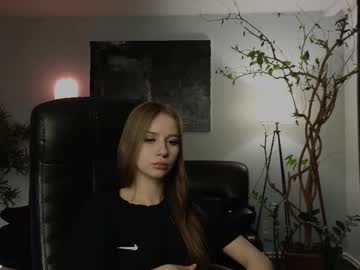 girl Sex Cams For Horny People with klayro
