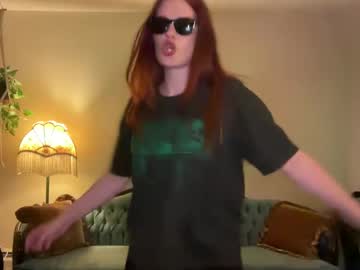 girl Sex Cams For Horny People with ronniestrange