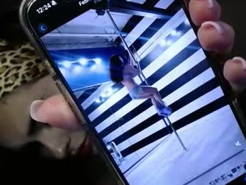 girl Sex Cams For Horny People with willowonapillow