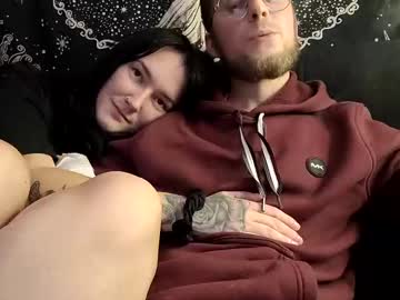 couple Sex Cams For Horny People with throatgoat97