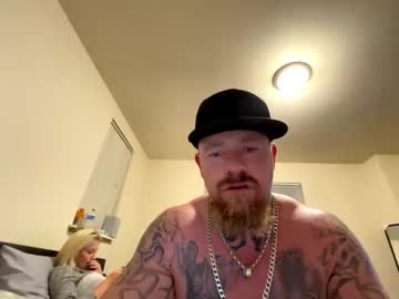 couple Sex Cams For Horny People with bakkensfinest