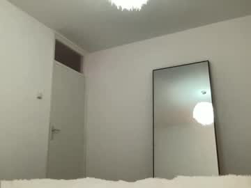 girl Sex Cams For Horny People with seraveraxo