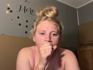 girl Sex Cams For Horny People with kayleighashford