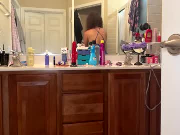 girl Sex Cams For Horny People with thickthighsdontlie